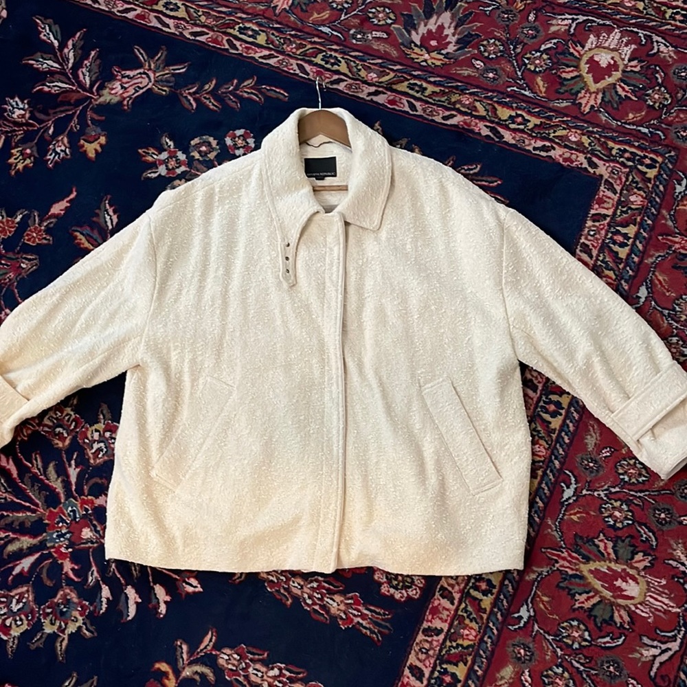Banana Republic women’s soft white tweed short coat XL